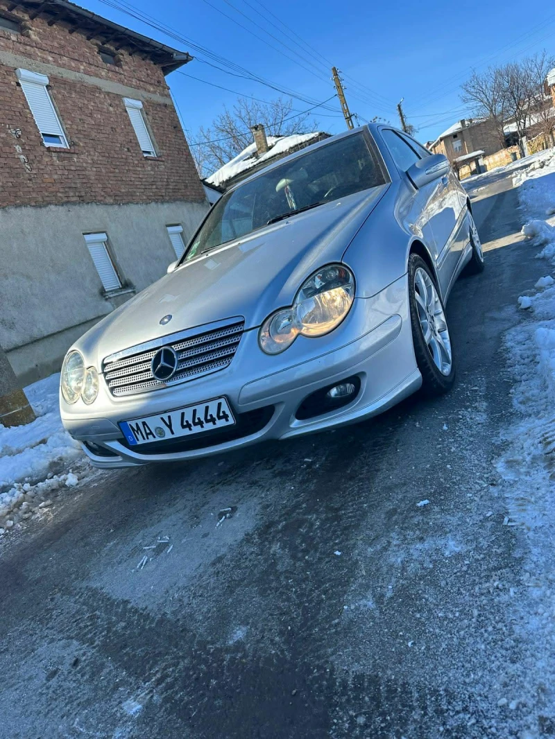 Mercedes-Benz C 200 2.0 - 3000 € / 5867.49 лв. - 52803654 1 | Car24.bg Mercedes-Benz C 200 2.0 - 3000 € / 5867.49 лв. - 52803654 1