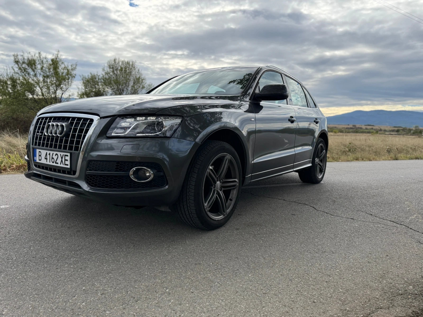 Audi Q5 2.0TDI 3xS-Line Панорама автомат  - изображение 9 | Auto.bg Audi Q5 2.0TDI 3xS-Line Панорама автомат  - изображение 9