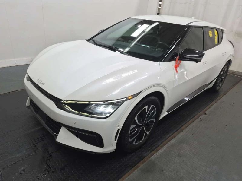 Kia EV6 LONG RANGE GT LINE 1 4D UTILIT CARFAX - 21100 € / 41268.01 лв. - 68650091 1 | Car24.bg Kia EV6 LONG RANGE GT LINE 1 4D UTILIT CARFAX - 21100 € / 41268.01 лв. - 68650091 1