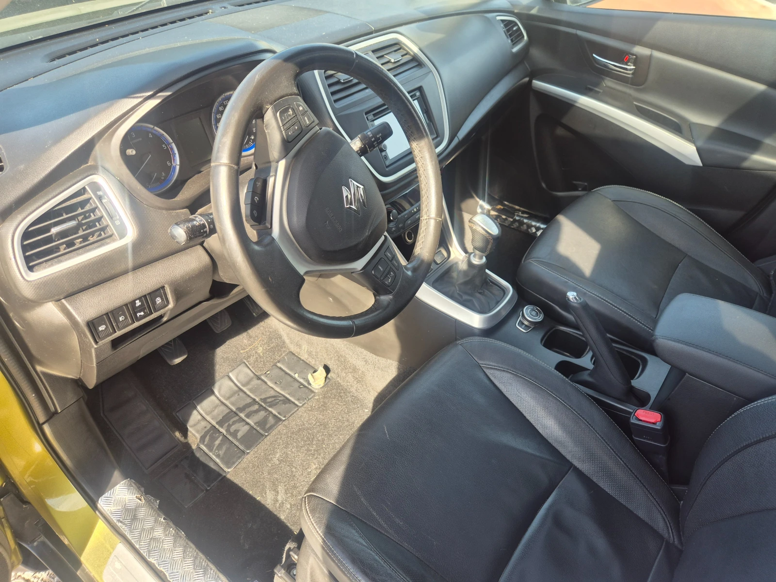 Suzuki SX4 S-Cross 1, 6 D - изображение 4 | Auto.bg Suzuki SX4 S-Cross 1, 6 D - изображение 4