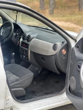 Dacia Sandero 1.4i* КЛИМА* | Auto.bg — изображение 11 Dacia Sandero 1.4i* КЛИМА* | Auto.bg — изображение 11