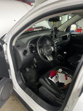 Jeep Compass - 3000 € / 5867.49 лв. - 34361505 7 | Car24.bg Jeep Compass - 3000 € / 5867.49 лв. - 34361505 7