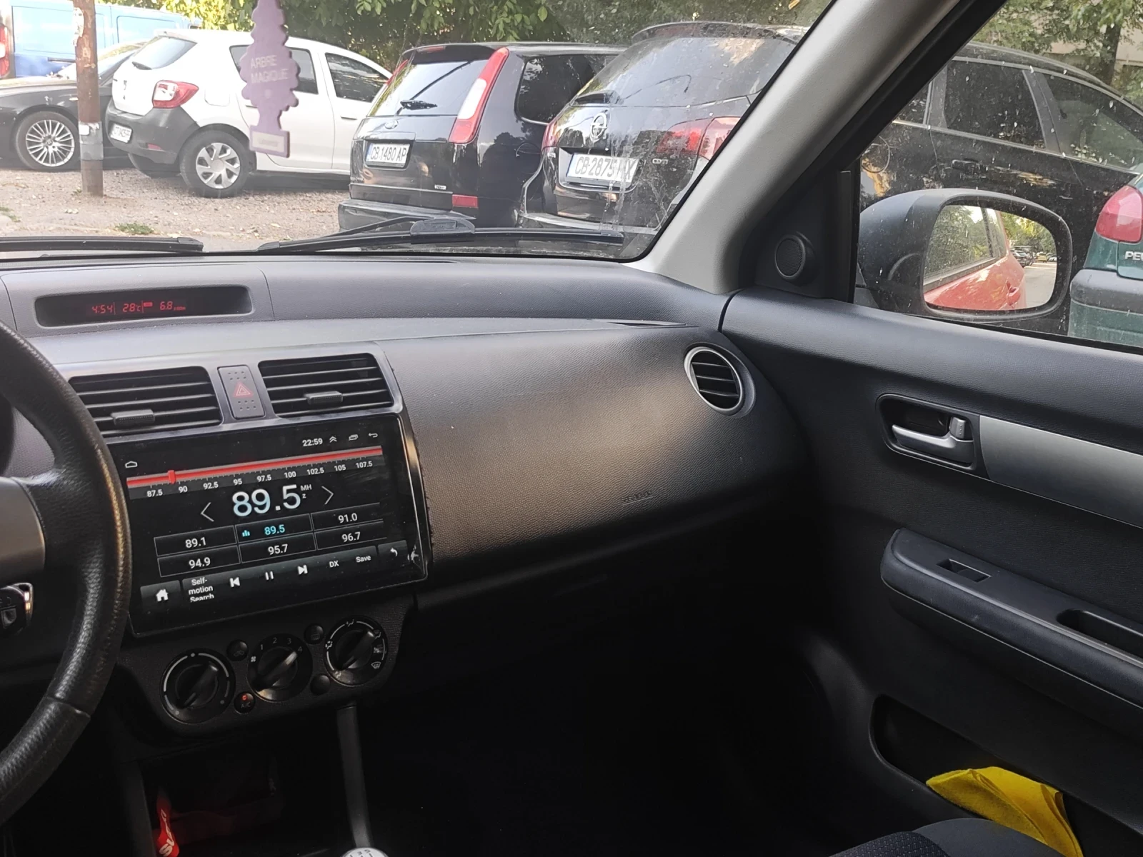 Suzuki Swift swift 1, 3 бензин - изображение 10 | Auto.bg Suzuki Swift swift 1, 3 бензин - изображение 10