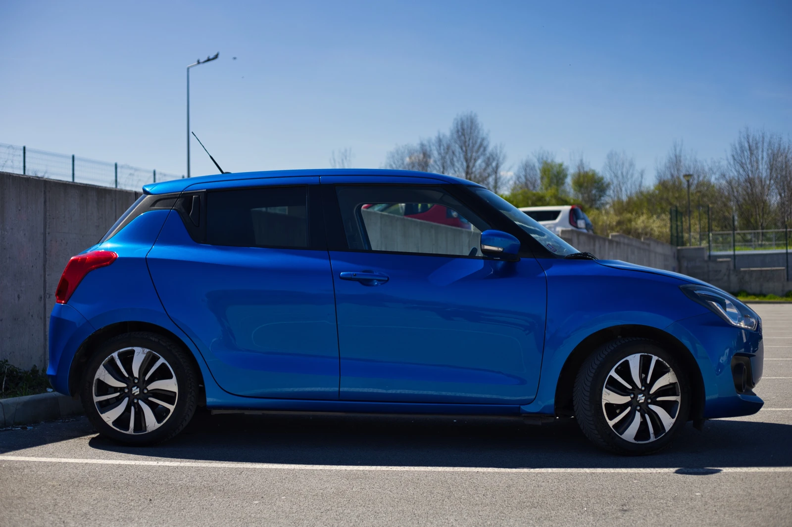 Suzuki Swift 1.2 Бензин - изображение 2 | Auto.bg Suzuki Swift 1.2 Бензин - изображение 2