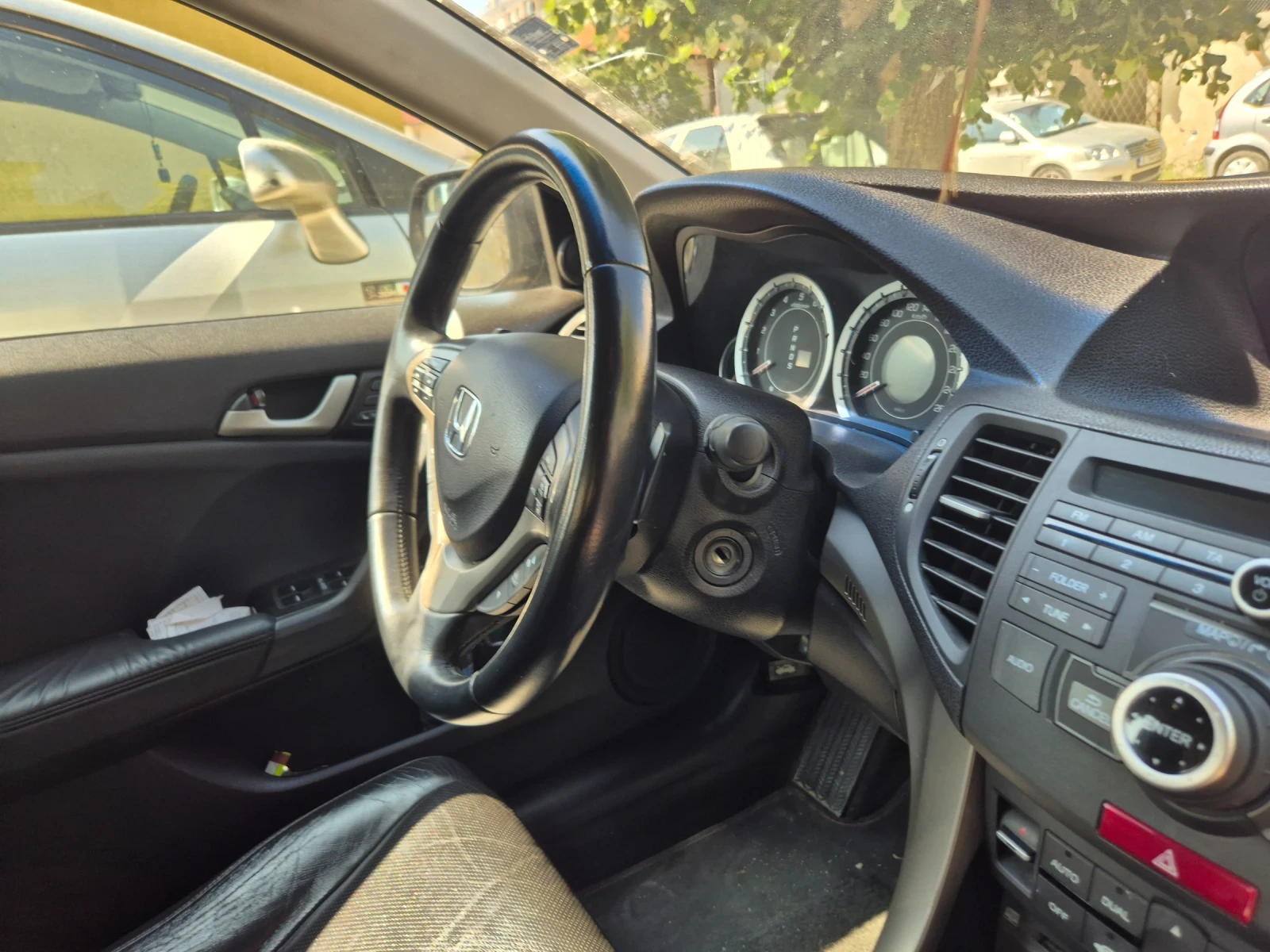 Honda Accord 2.4, Automatic, Executive - изображение 8 | Auto.bg Honda Accord 2.4, Automatic, Executive - изображение 8