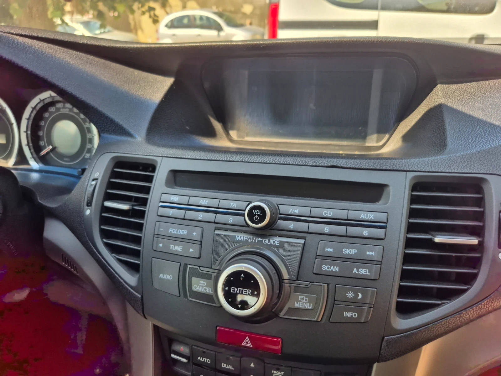 Honda Accord 2.4, Automatic, Executive - изображение 9 | Auto.bg Honda Accord 2.4, Automatic, Executive - изображение 9