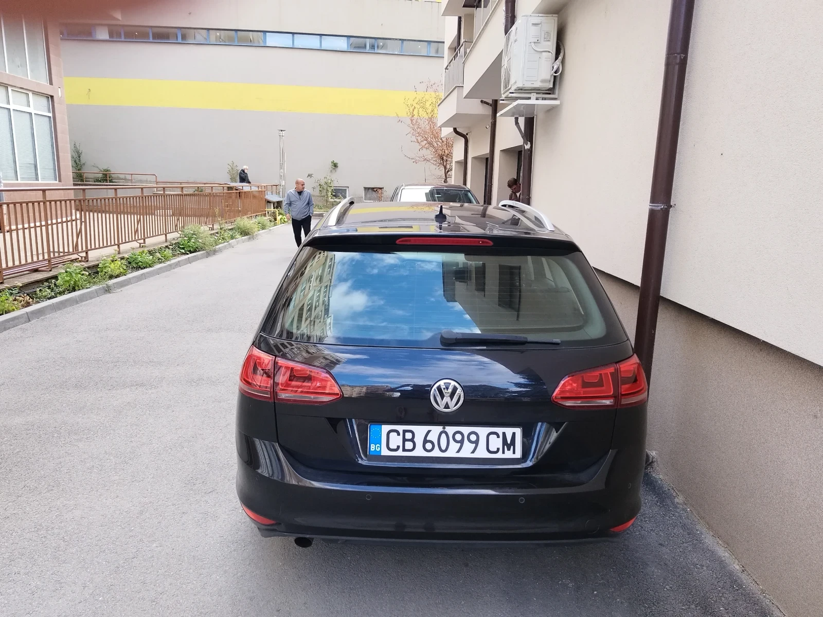 VW Golf 1.6TDI Ръчни скорости - изображение 4 | Auto.bg VW Golf 1.6TDI Ръчни скорости - изображение 4