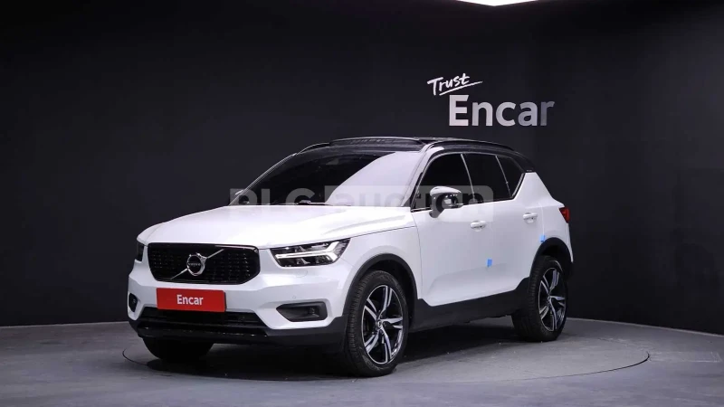 Volvo XC40 T4 R-DESIGN/ЛИЗИНГ ОТ 240 ЕВРО НА МЕСЕЦ - 15350 € / 30021.99 лв. - 87933991 1 | Car24.bg Volvo XC40 T4 R-DESIGN/ЛИЗИНГ ОТ 240 ЕВРО НА МЕСЕЦ - 15350 € / 30021.99 лв. - 87933991 1
