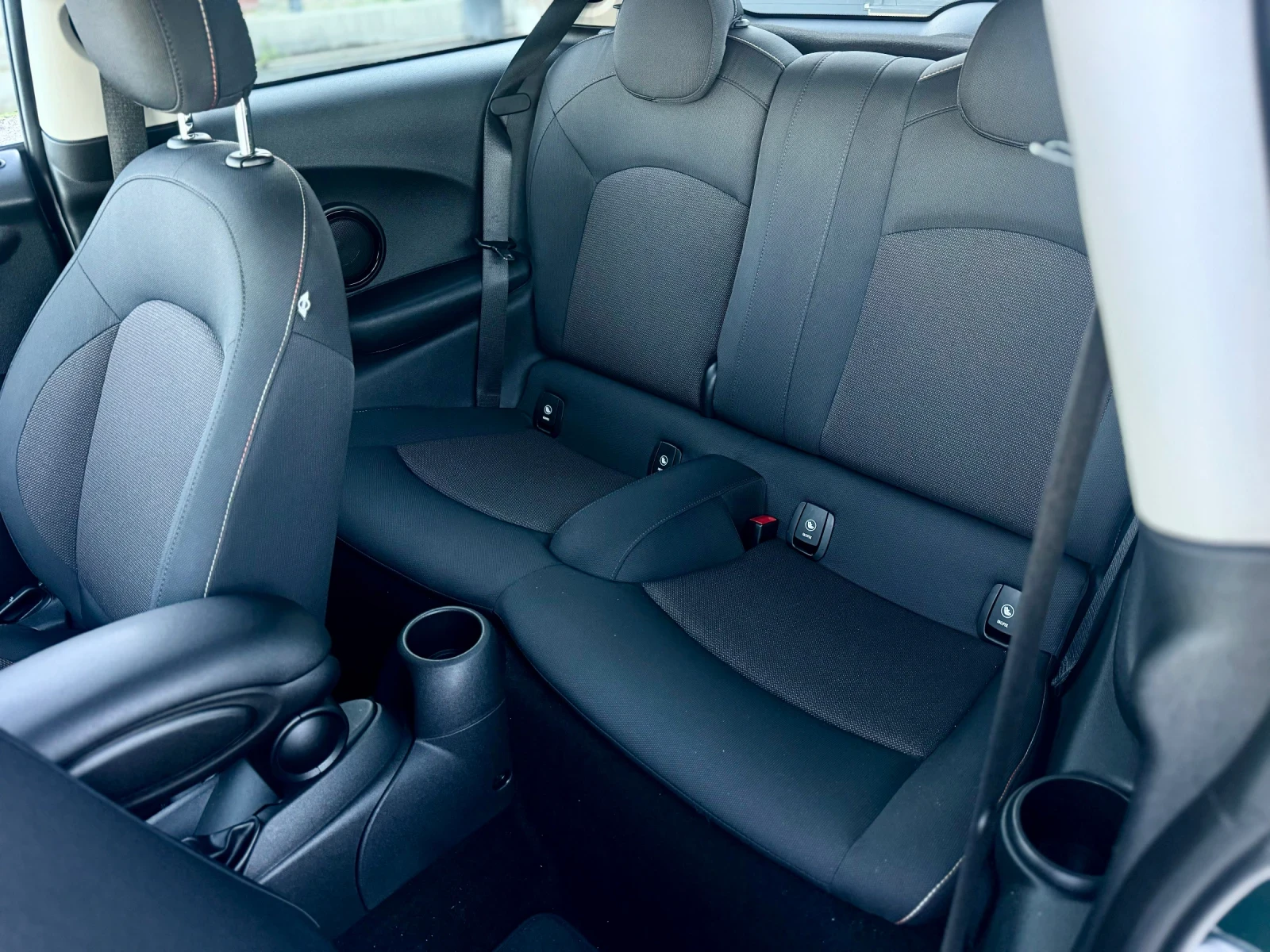 Mini Cooper  Automatic - изображение 8 | Auto.bg Mini Cooper  Automatic - изображение 8