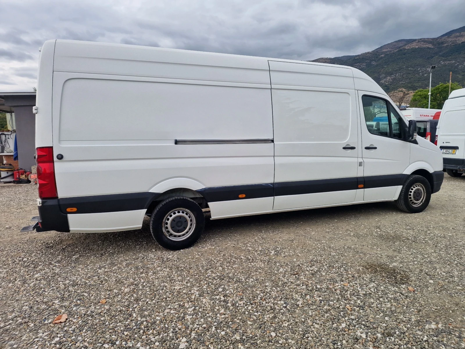 VW Crafter 2.0TDI 136к.с. Макси - изображение 4 | Auto.bg VW Crafter 2.0TDI 136к.с. Макси - изображение 4