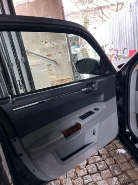 Chrysler 300c - 5000 € / 9779.15 лв. - 86543328 11 | Car24.bg Chrysler 300c - 5000 € / 9779.15 лв. - 86543328 11