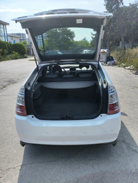 Toyota Prius undefined | Auto.bg — изображение 9 Toyota Prius undefined | Auto.bg — изображение 9
