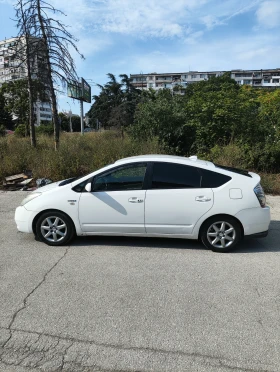 Toyota Prius undefined | Auto.bg — изображение 7 Toyota Prius undefined | Auto.bg — изображение 7