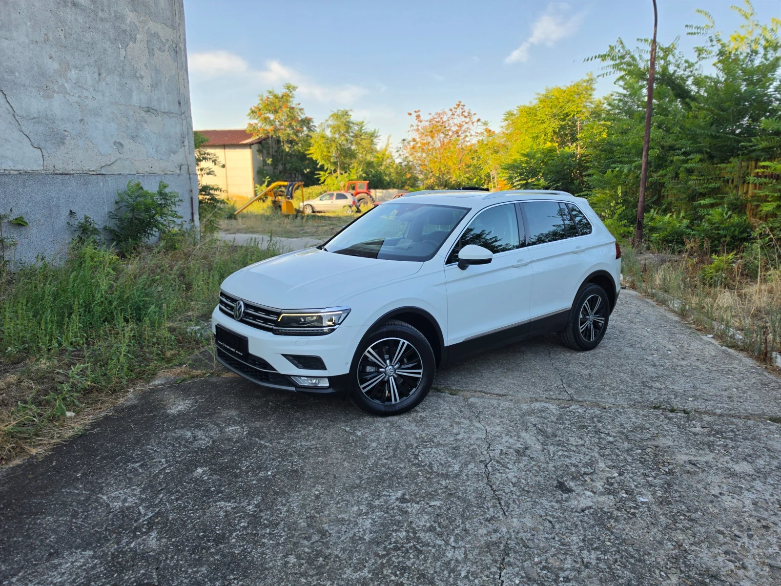 VW Tiguan 2.0TDI 4Motion HIGHLINE VIRTUAL PANORAMA ACC HUD | Auto.bg — изображение 1 VW Tiguan 2.0TDI 4Motion HIGHLINE VIRTUAL PANORAMA ACC HUD | Auto.bg — изображение 1