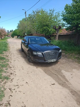 Снимка Audi A8