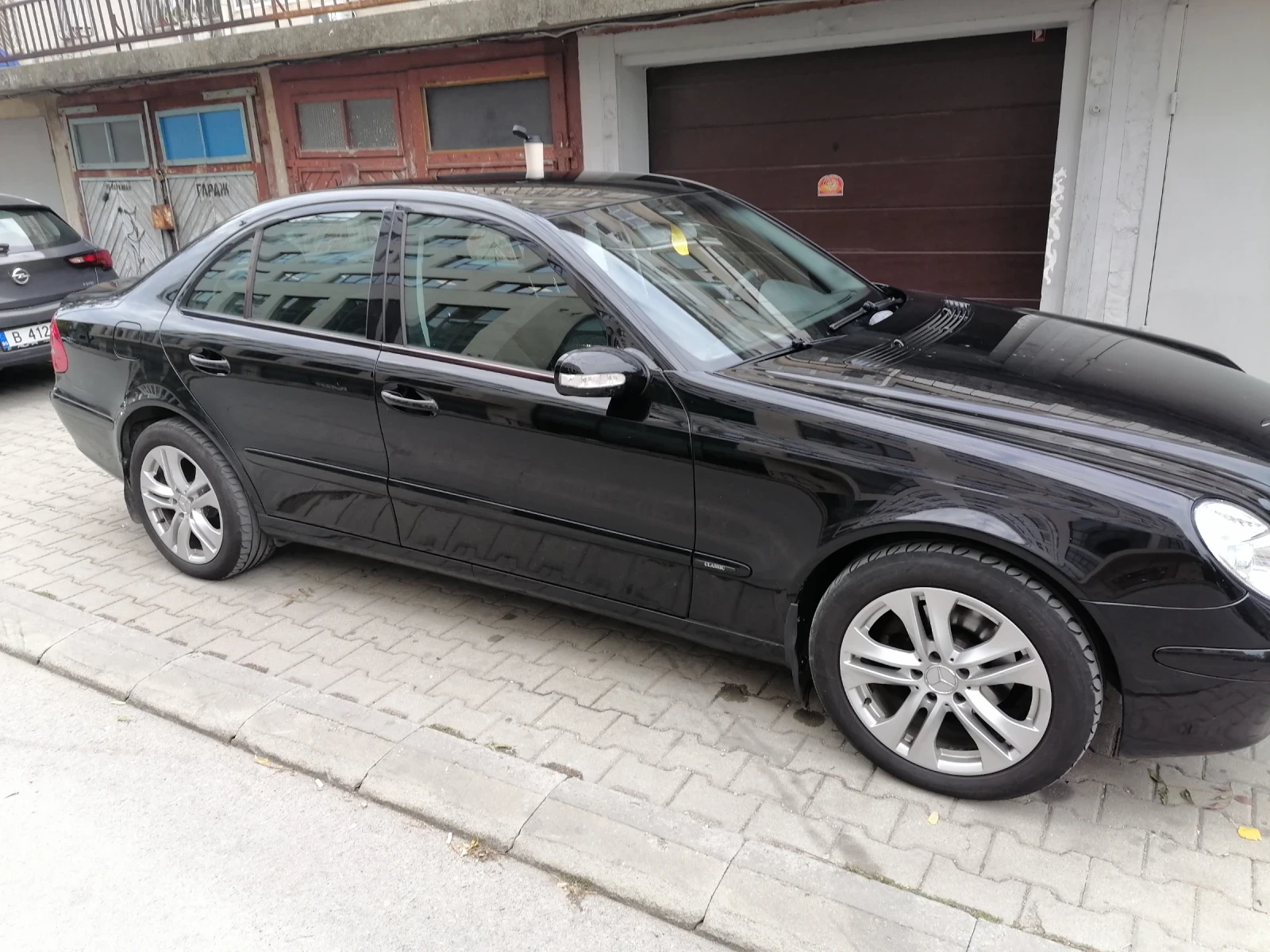 Mercedes-Benz E 200  - изображение 4 | Auto.bg Mercedes-Benz E 200  - изображение 4