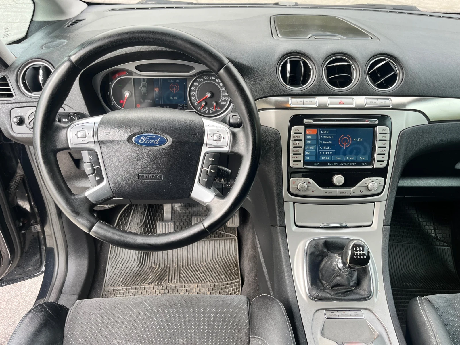 Ford Galaxy 2.2tdci/TITANIUM/Регистриран/Обслужен// - изображение 10 | Auto.bg Ford Galaxy 2.2tdci/TITANIUM/Регистриран/Обслужен// - изображение 10