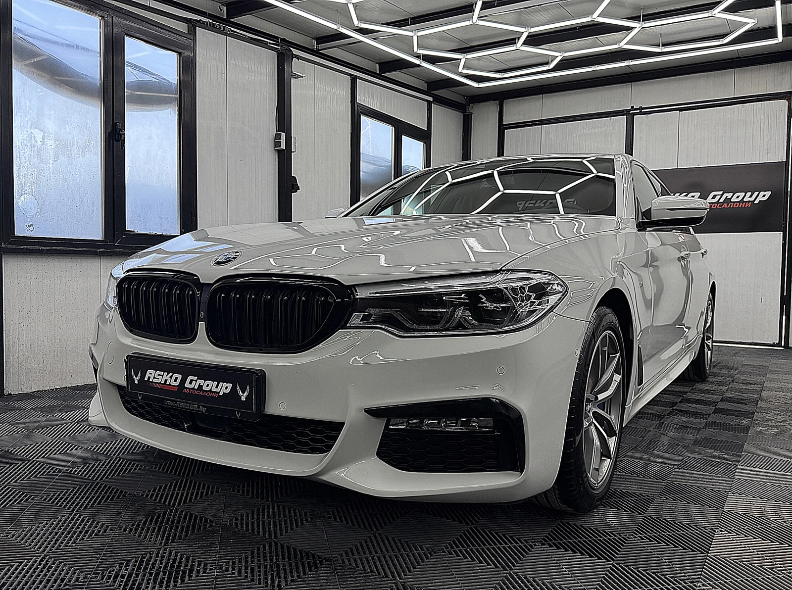 BMW 530 Xdrive/Lazer/M-paket/ГЕРМАНИЯ СОБСТВЕН ЛИЗИНГ | Auto.bg — изображение 1 BMW 530 Xdrive/Lazer/M-paket/ГЕРМАНИЯ СОБСТВЕН ЛИЗИНГ | Auto.bg — изображение 1
