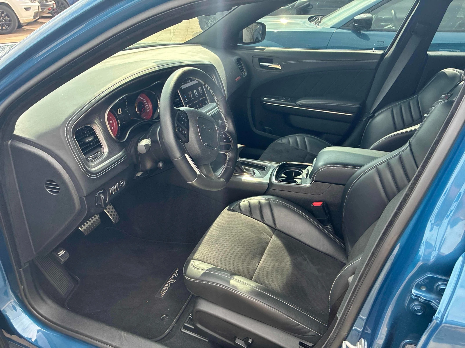 Dodge Charger SRT Hellcat* * CARFAX * * АВТО КРЕДИТ * *  - изображение 6 | Auto.bg Dodge Charger SRT Hellcat* * CARFAX * * АВТО КРЕДИТ * *  - изображение 6
