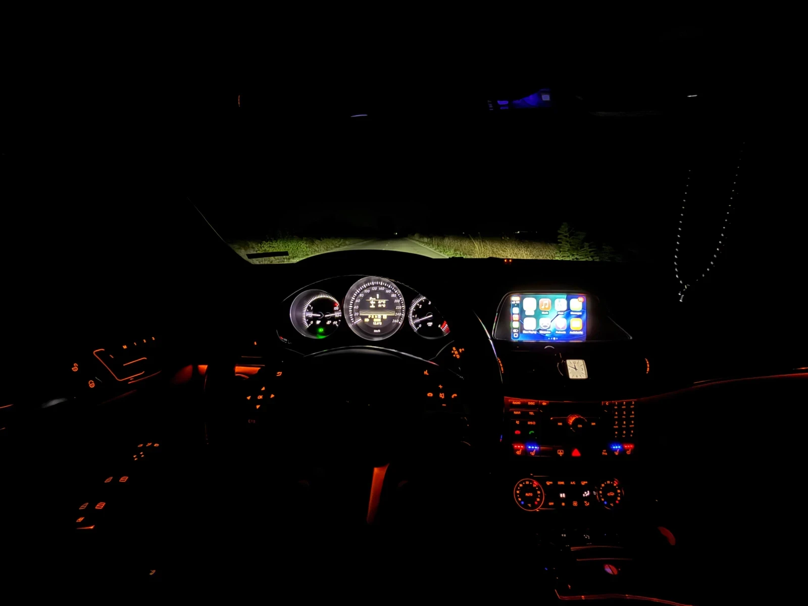 Mercedes-Benz CLS 350  - изображение 10 | Auto.bg Mercedes-Benz CLS 350  - изображение 10