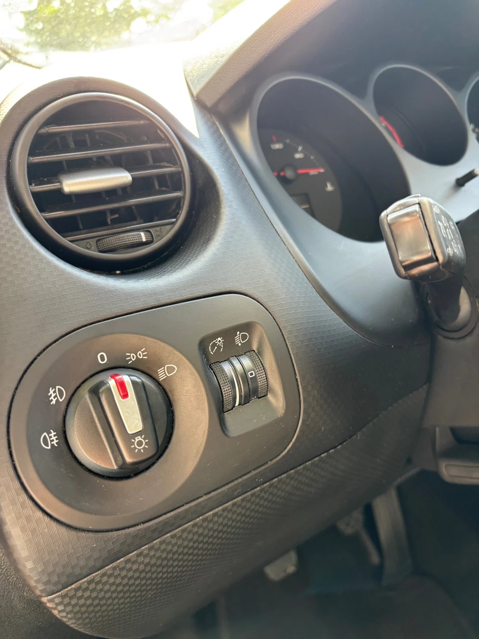 Seat Altea 1.6 105кс ECO - изображение 8 | Auto.bg Seat Altea 1.6 105кс ECO - изображение 8