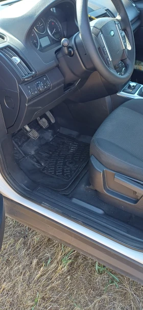 Land Rover Freelander 2.2 150 - 6500 € / 12712.90 лв. - 67018269 11 | Car24.bg Land Rover Freelander 2.2 150 - 6500 € / 12712.90 лв. - 67018269 11