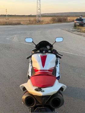 Yamaha YZF-R1 undefined | Auto.bg — изображение 6 Yamaha YZF-R1 undefined | Auto.bg — изображение 6