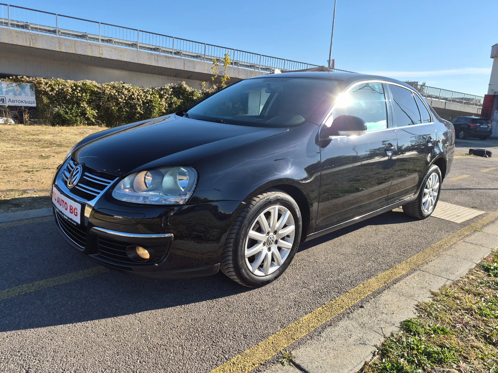 VW Jetta 1.6i | Auto.bg — изображение 1 VW Jetta 1.6i | Auto.bg — изображение 1
