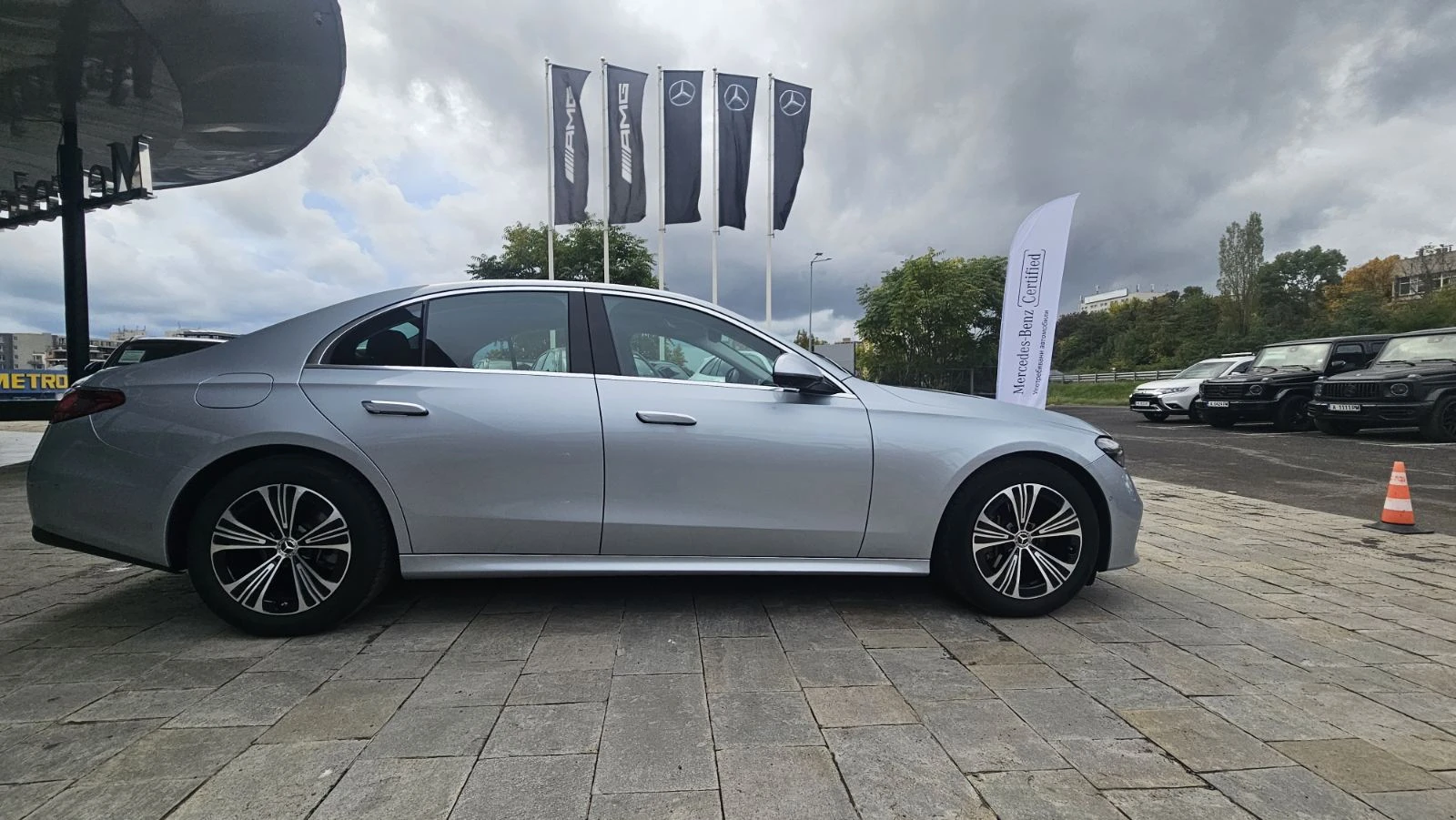 Mercedes-Benz E 220 d 4MATIC - изображение 4 | Auto.bg Mercedes-Benz E 220 d 4MATIC - изображение 4