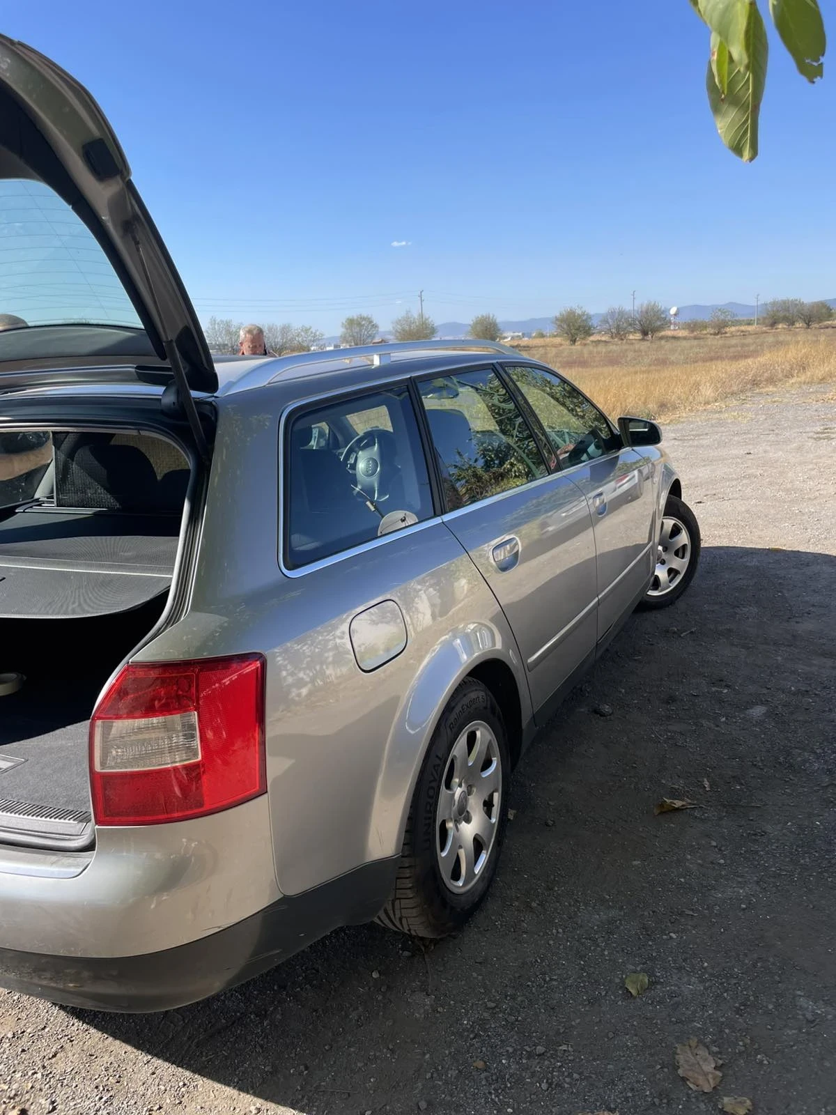 Audi A4 1.9 TDI 4x4 combi  - изображение 2 | Auto.bg Audi A4 1.9 TDI 4x4 combi  - изображение 2