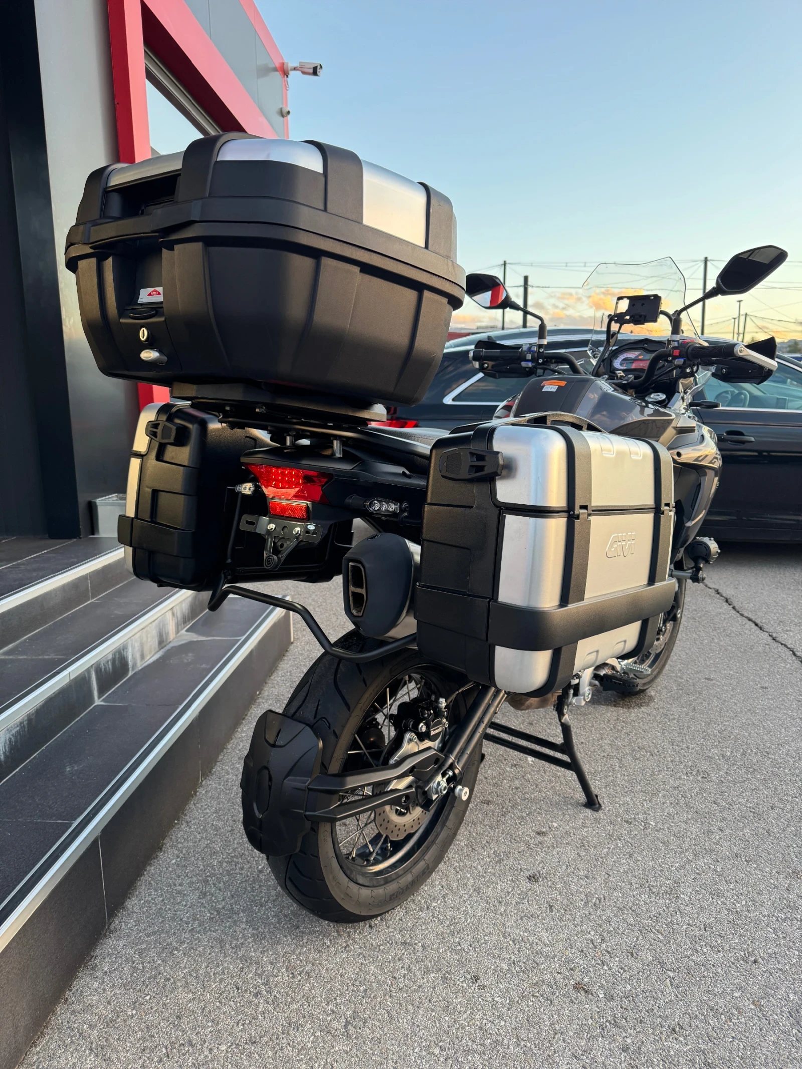 Benelli 500 TRK 502X-ABS-GIVI PACK-КАТО НОВ-A2 - изображение 3 | Auto.bg Benelli 500 TRK 502X-ABS-GIVI PACK-КАТО НОВ-A2 - изображение 3