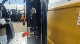 Валяк Друга марка Двубандажен валяк Bautrax DR30 | Auto.bg — изображение 2 Валяк Друга марка Двубандажен валяк Bautrax DR30 | Auto.bg — изображение 2