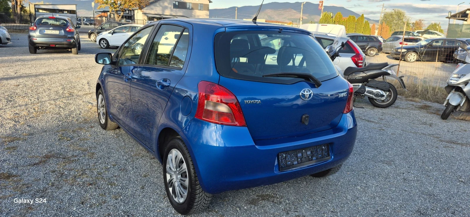 Toyota Yaris 1.3i Бензин  - изображение 5 | Auto.bg Toyota Yaris 1.3i Бензин  - изображение 5