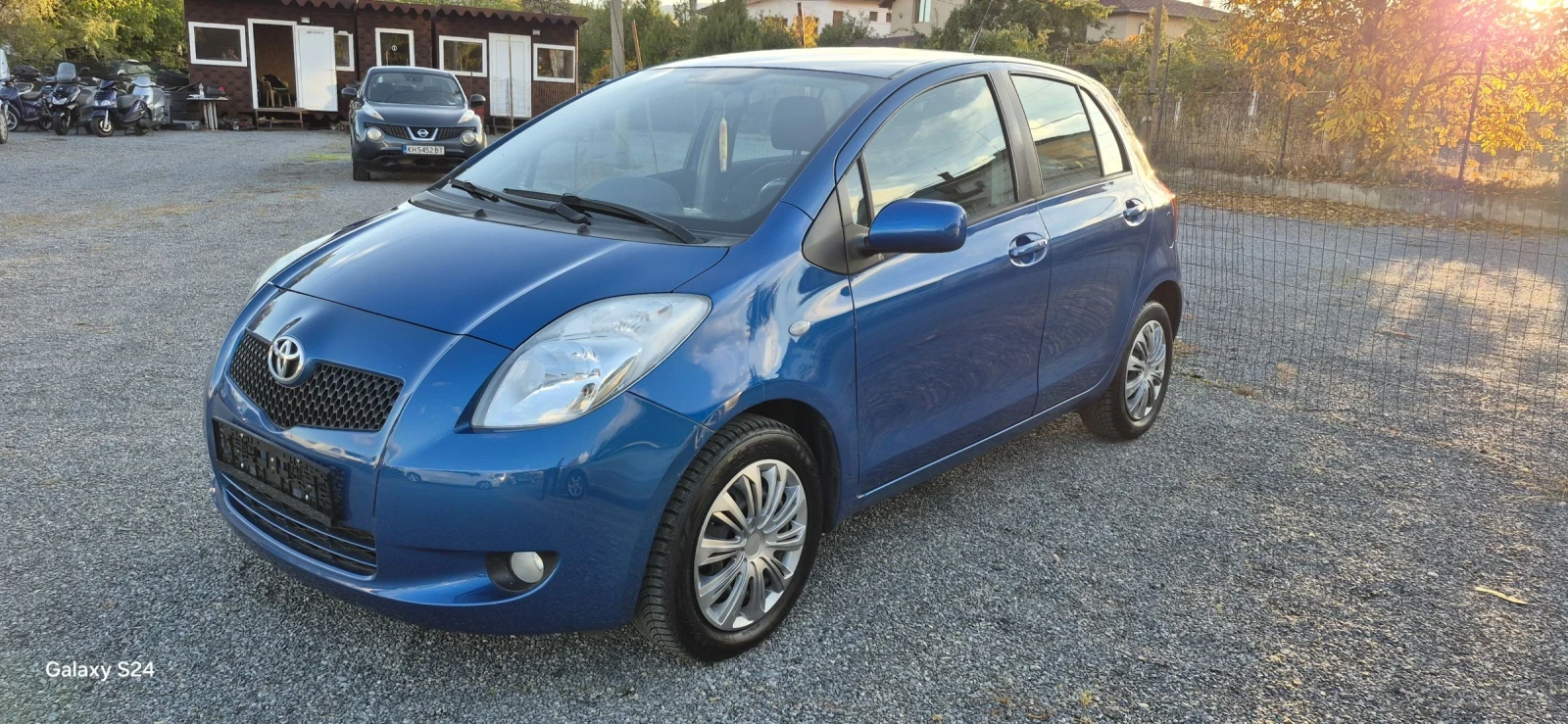 Toyota Yaris 1.3i Бензин  - изображение 8 | Auto.bg Toyota Yaris 1.3i Бензин  - изображение 8