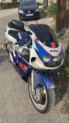 Suzuki Gsxr 600 | Auto.bg — изображение 8 Suzuki Gsxr 600 | Auto.bg — изображение 8