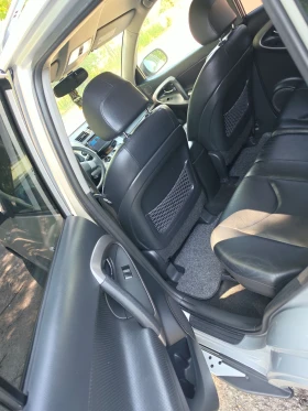 Toyota Rav4 2.2D4D - 7290 € / 14258.00 лв. - 28381918 8 | Car24.bg Toyota Rav4 2.2D4D - 7290 € / 14258.00 лв. - 28381918 8