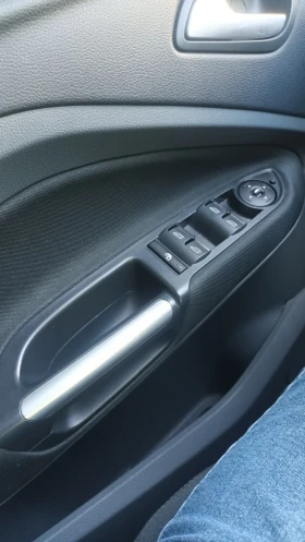 Ford C-max 1.6 TDCI - 4600 € / 8996.82 лв. - 19091316 15 | Car24.bg Ford C-max 1.6 TDCI - 4600 € / 8996.82 лв. - 19091316 15
