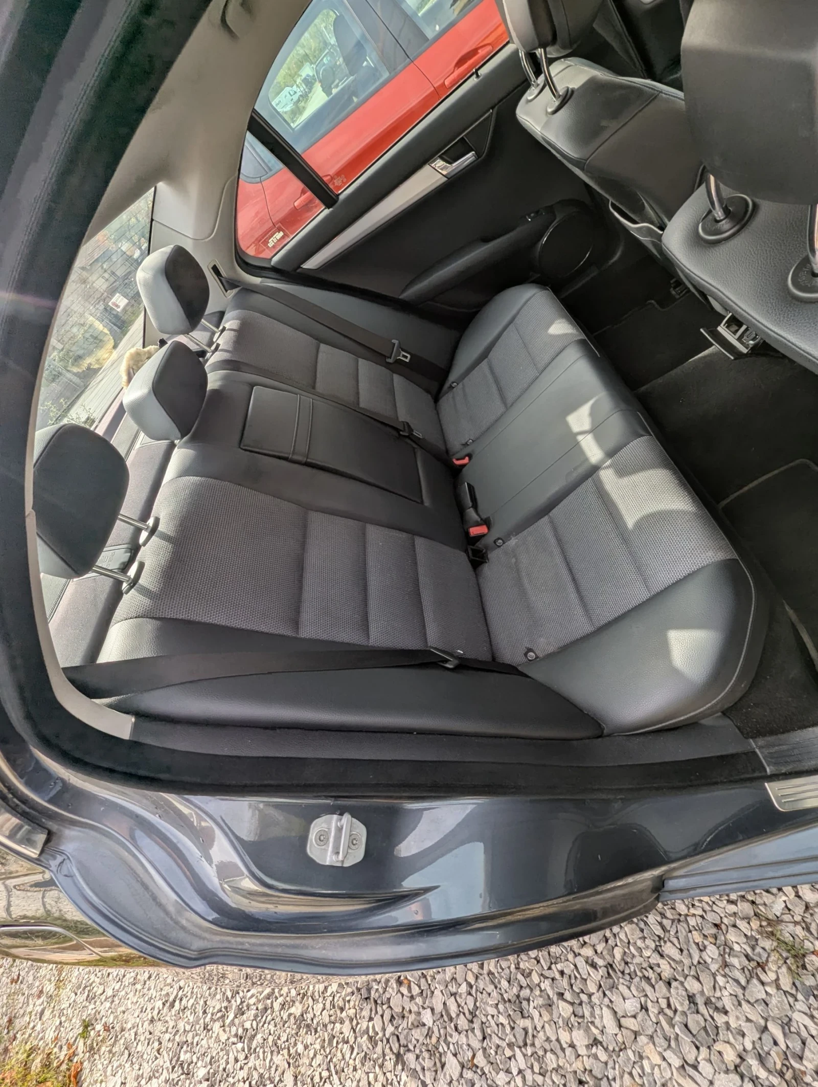 Mercedes-Benz C 220 CDI - изображение 9 | Auto.bg Mercedes-Benz C 220 CDI - изображение 9