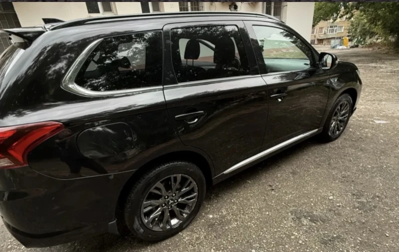 Mitsubishi Outlander Plug in hibrid - 14550 € / 28457.33 лв. - 52066279 1 | Car24.bg Mitsubishi Outlander Plug in hibrid - 14550 € / 28457.33 лв. - 52066279 1