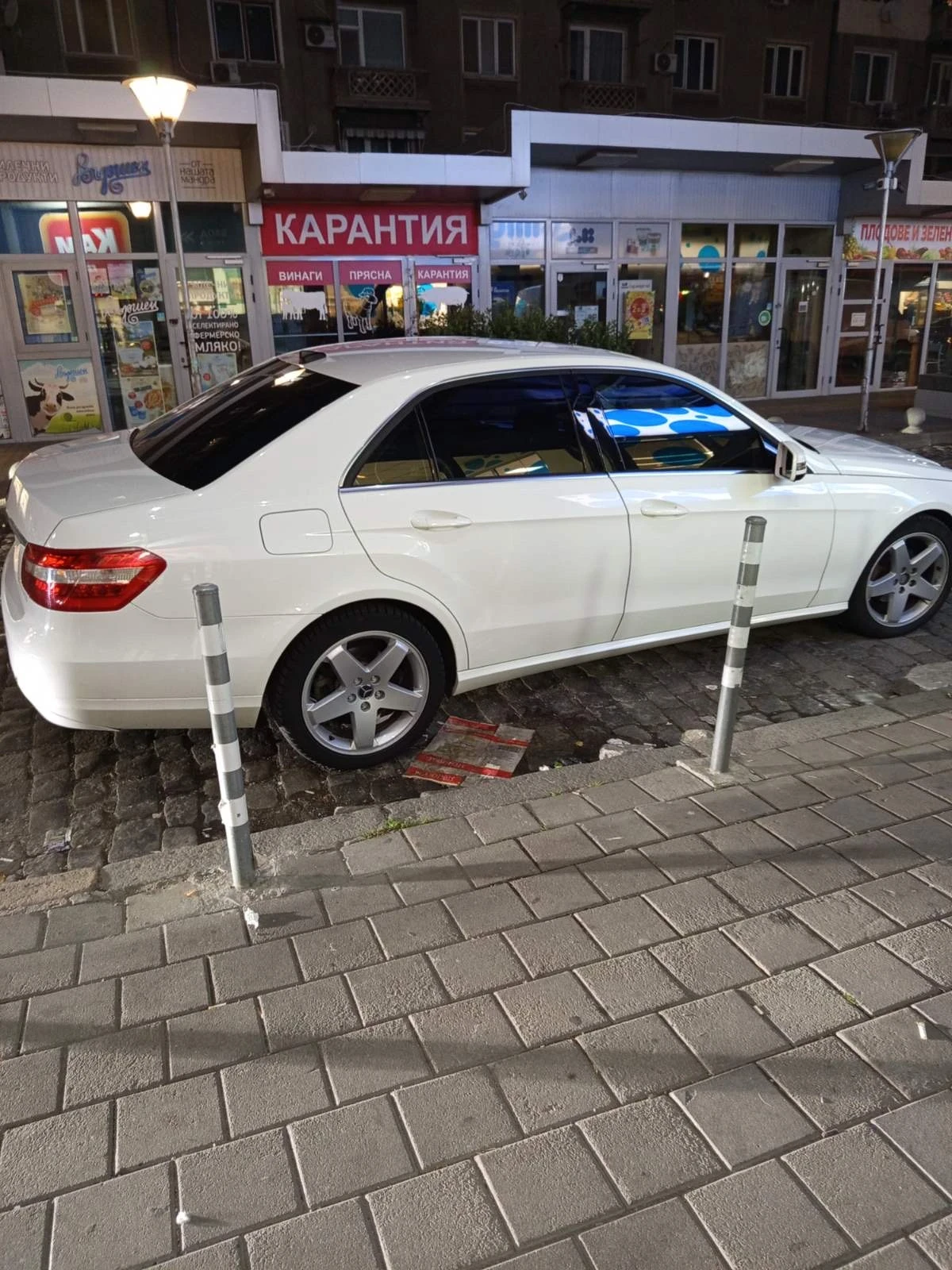 Mercedes-Benz E 200 Обслужен+ вериги Топ - изображение 5 | Auto.bg Mercedes-Benz E 200 Обслужен+ вериги Топ - изображение 5