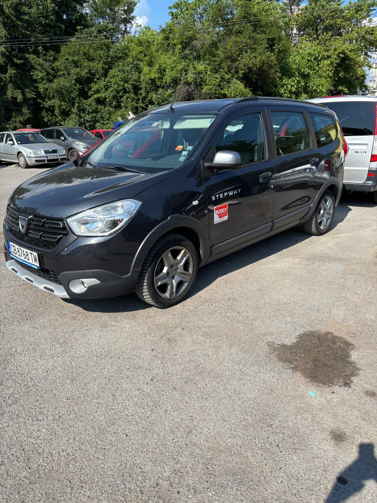 Dacia Lodgy Stepway 1.5 DCI - изображение 2 | Auto.bg Dacia Lodgy Stepway 1.5 DCI - изображение 2
