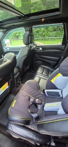 Jeep Grand cherokee 3.6 - 21500 € / 42050.35 лв. - 77492474 12 | Car24.bg Jeep Grand cherokee 3.6 - 21500 € / 42050.35 лв. - 77492474 12