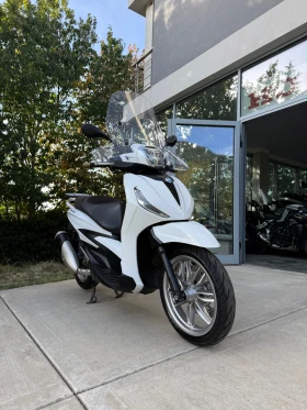 Piaggio Beverly 2022 300 | Auto.bg — изображение 2 Piaggio Beverly 2022 300 | Auto.bg — изображение 2