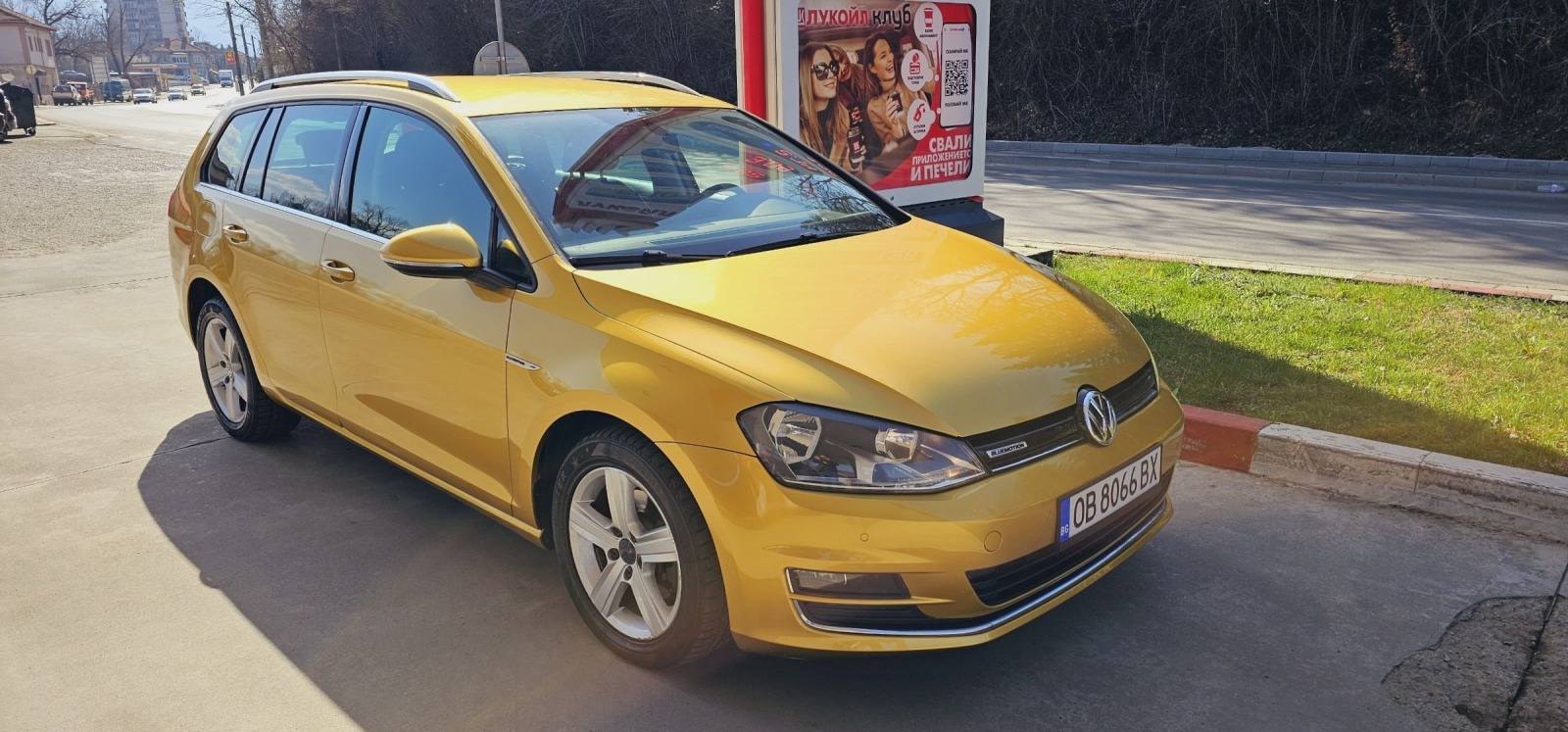 VW Golf ЗаводскиМетан-Подготвен за такси*Автомат - [1] 