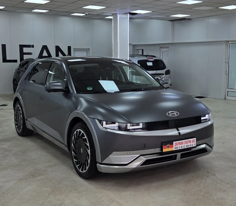 Hyundai Ioniq 5 SOH98%/4WD/Uniq/Гаранциинен - 28950 € - 53529819 1 | Car24.bg Hyundai Ioniq 5 SOH98%/4WD/Uniq/Гаранциинен - 28950 € - 53529819 1