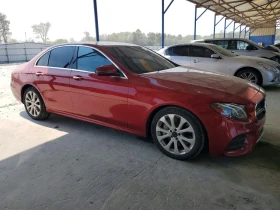 Снимка Mercedes-Benz E 300
