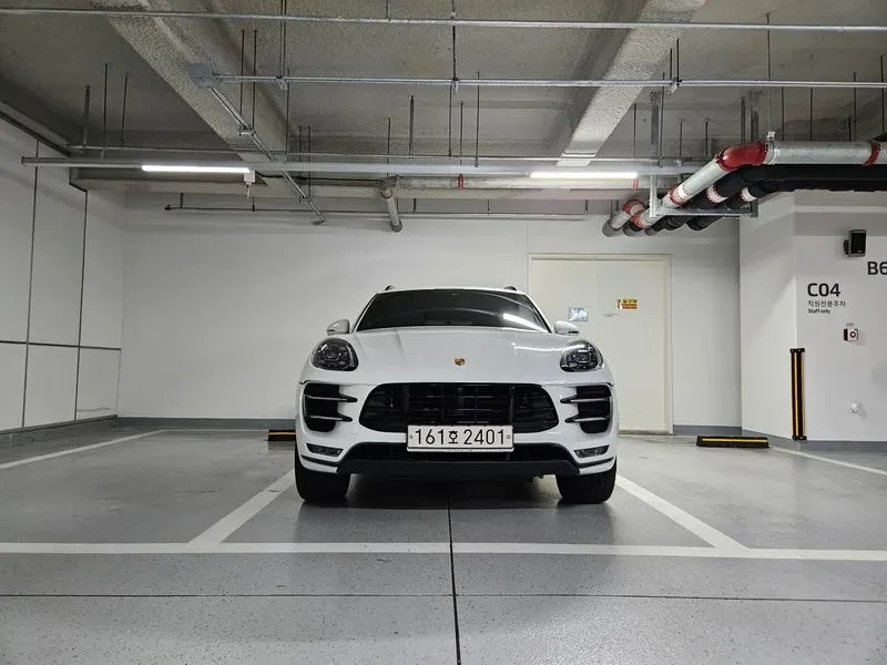 Porsche Macan 3.6 TURBO 95B | Auto.bg — изображение 1 Porsche Macan 3.6 TURBO 95B | Auto.bg — изображение 1