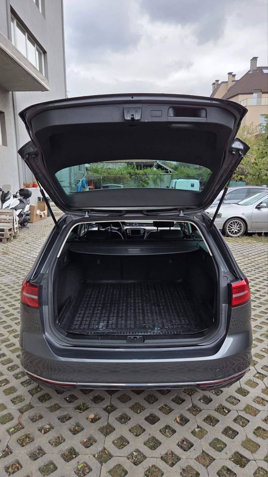 VW Passat Variant Highline 2.0TDI BMT - изображение 4 | Auto.bg VW Passat Variant Highline 2.0TDI BMT - изображение 4