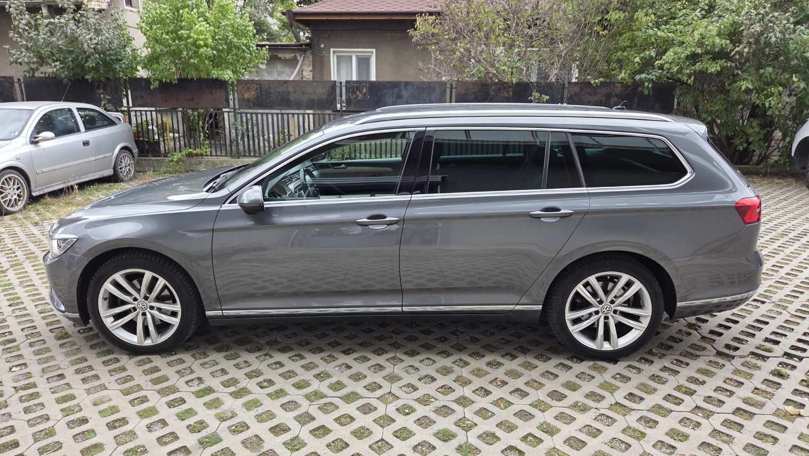 VW Passat Variant Highline 2.0TDI BMT - изображение 9 | Auto.bg VW Passat Variant Highline 2.0TDI BMT - изображение 9