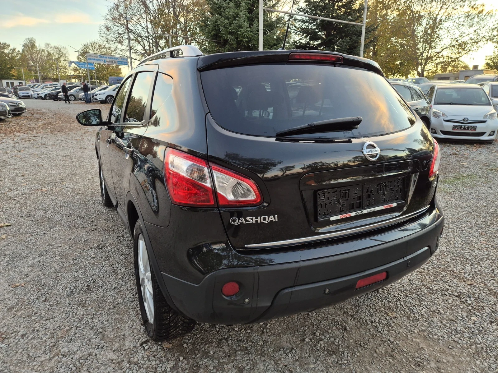 Nissan Qashqai 2, 0DCI-atomat, 4x4-full - изображение 5 | Auto.bg Nissan Qashqai 2, 0DCI-atomat, 4x4-full - изображение 5
